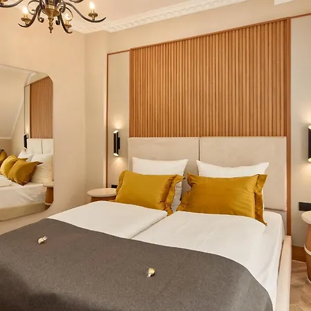 Hotel Hoffmanns Weinstube *
