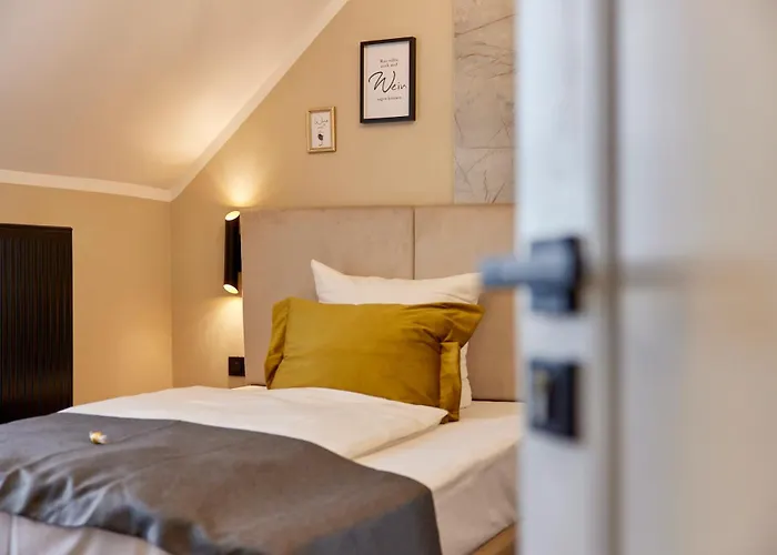 Hoffmanns Weinstube Hotel