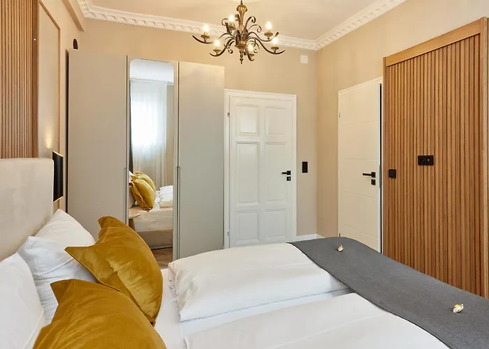 Hoffmanns Weinstube Hotel