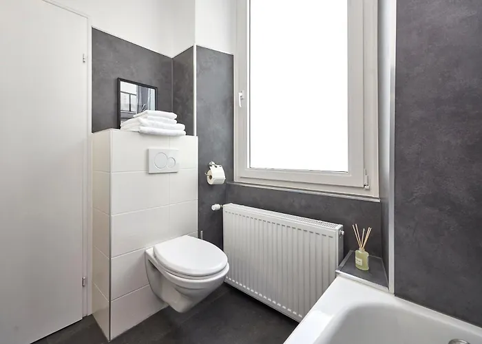 Hoffmanns Weinstube Hotel *